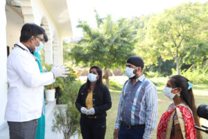 Read more about the article How to Choose the Right Piles Doctor in Delhi ?