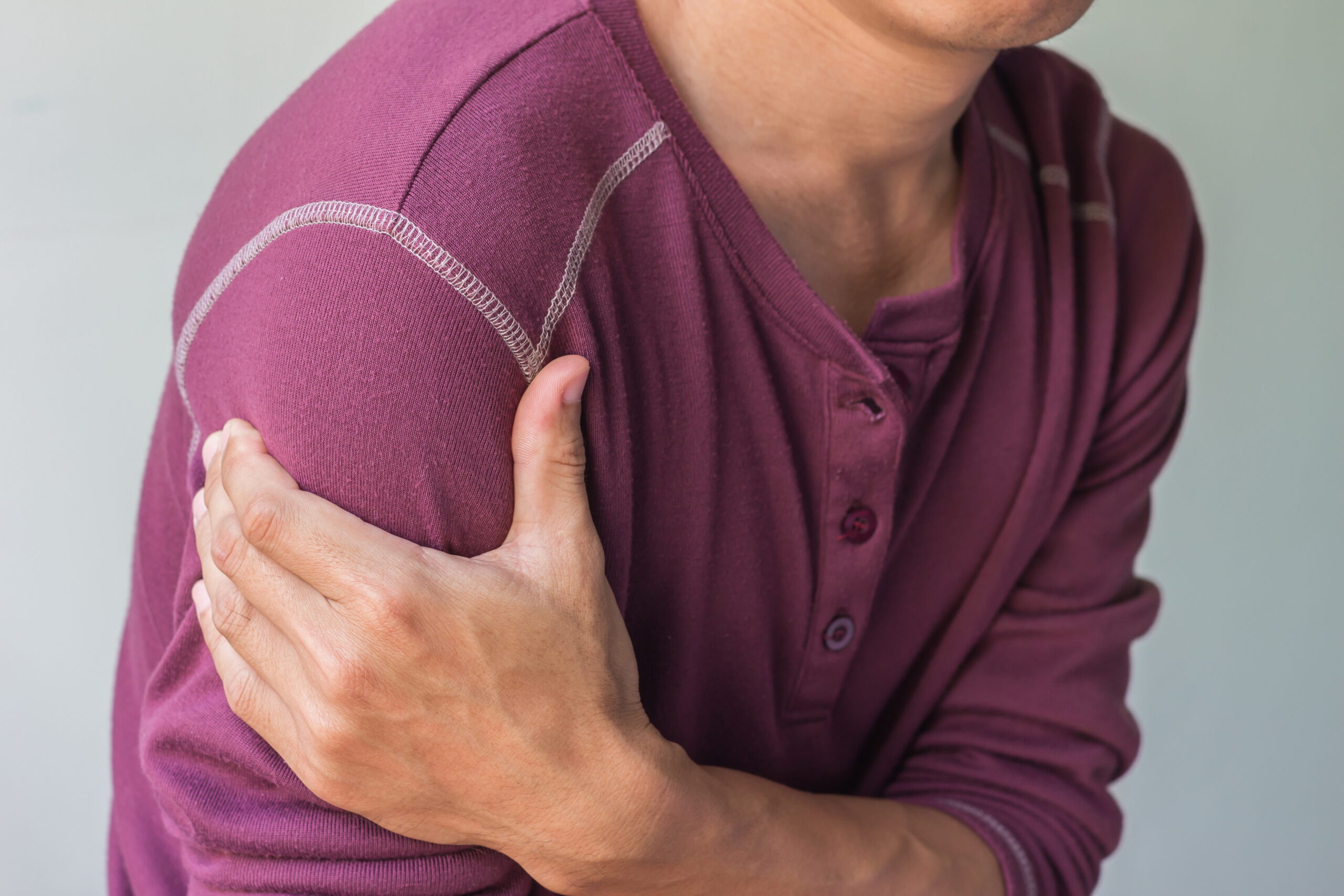 You are currently viewing Frozen Shoulder in Diabetes: Why It Happens and How It Is Managed